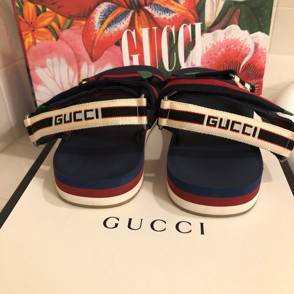 GUCCI red white and blue sandals. Size 10 - Picture 2 of 5